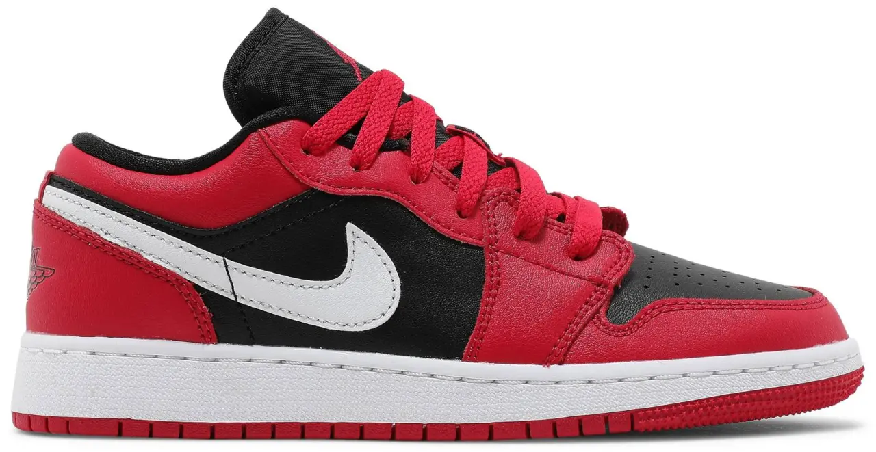 Giày Nike Air Jordan 1 Low GS 'Black Very Berry' 553560-061
