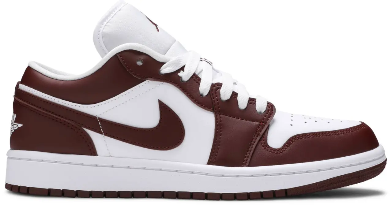 Giày Nike Air Jordan 1 Low Gets A Familiar 'Team Red' DC0774-116