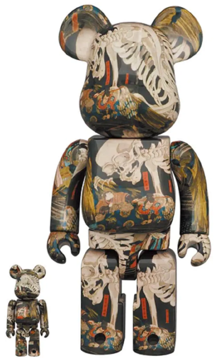 Mô Hình Bearbrick 100% + 400% 'The Haunted Old Palace At Soma' 97843-UTK-0104