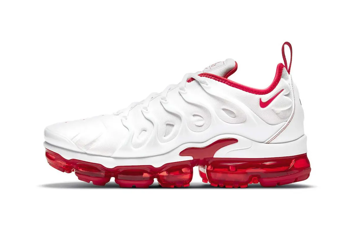 Nike Air VaporMax Plus lấy cảm hứng từ hai tông màu cổ điển cực đẹp