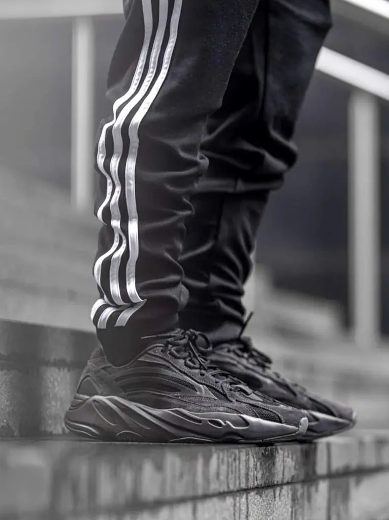 YEEZY BOOST 700, cái tên chưa bao giờ hết hot