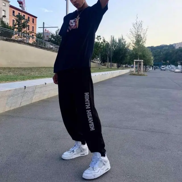 Air Jordan 4, cái tên khiến mọi sneakerhead điên đảo