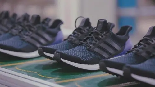 su-that-ve-cong-nghe-boost-mot-buoc-tien-dot-pha-cua-adidas