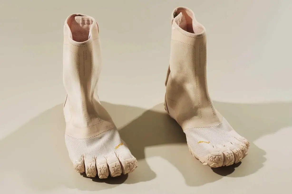 doi-giay-dang-so-cua-nam-duoc-trao-cho-mau-giay-fivefingers-tu-nha-sang-lap-midorikawa