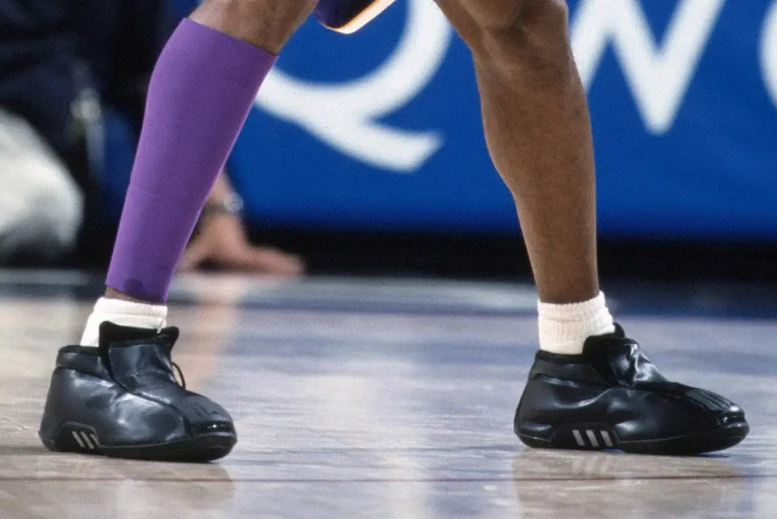7 đôi giày kỳ dị nhất trong lịch sử giày sneaker