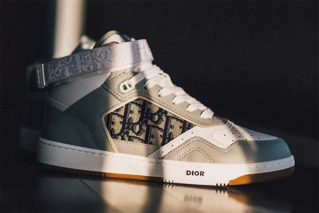 b27 dior