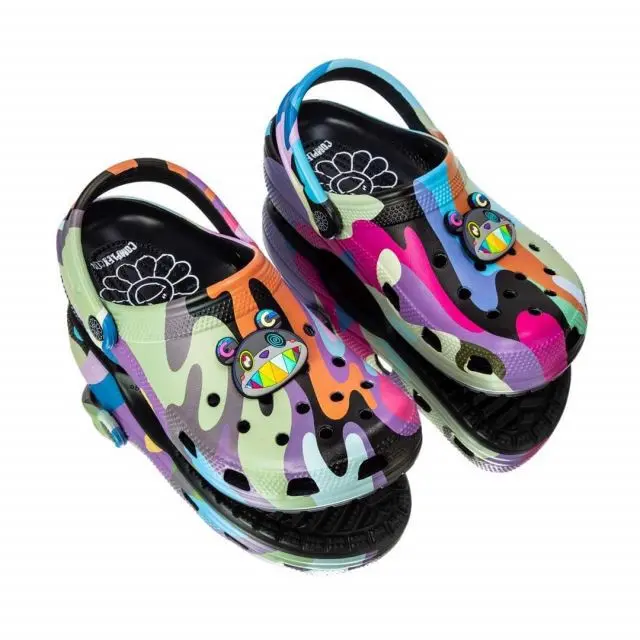 Mùa mưa đến rồi mà giá của một đôi Crocs những $999