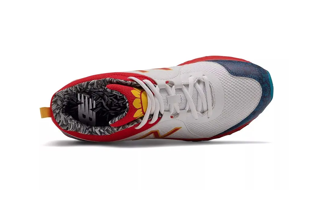 Thương hiệu bóng chày Go-To Sunflower Seed Brand bắt tay với New Balance cho những mẫu giày mới