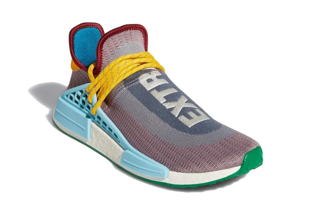Pharrell và adidas Originals "rục rịch" cho bộ sưu tập NMD Hu "Extra Eye"