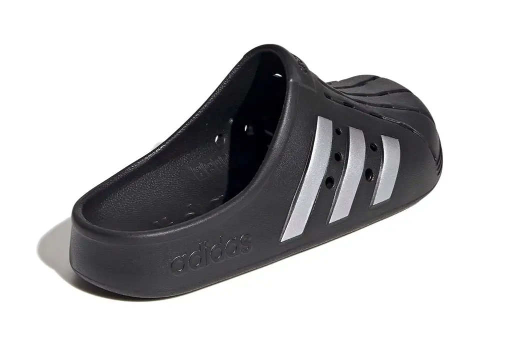 Bỏ trend Crocs đi, chào mừng anh em đến với adliette Clogs