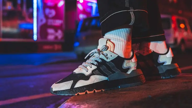 Nite Jogger - đôi boost hạt "rẻ" cần phải có trong tủ giày