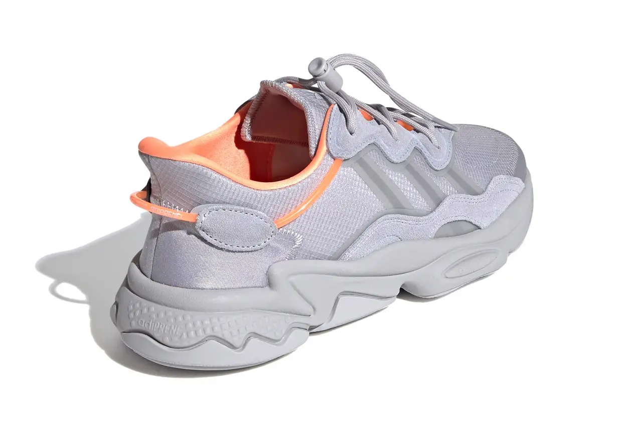 adidas OZWEEGO "Halo Silver/Screaming Orange" - Khi người giàu thích chơi đồ cổ adidas OZWEEGO "Halo Silver/Screaming Orange" - Khi người giàu thích chơi đồ cổ