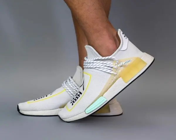 Hinh anh 3: adidas ra mat phoi mau Human Race danh rieng cho thi truong chau A