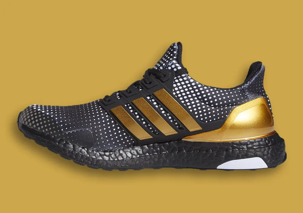 Pat Mahomes và Adidas tiếp tục cho ra mắt thêm một phiên bản Ultraboost trước thềm trận đấu vô địch AFC