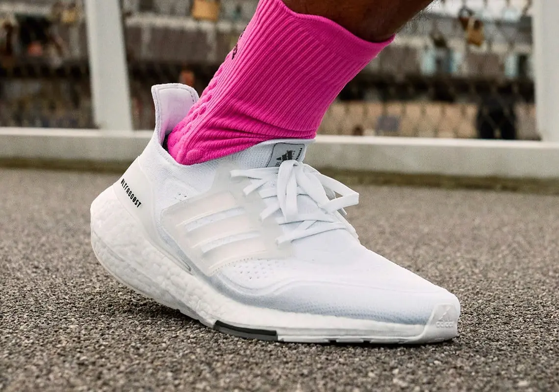 Hinh anh 3: Dan chay bo co the mong doi gi tu mau giay chay moi nhat adidas Ultraboost 21?