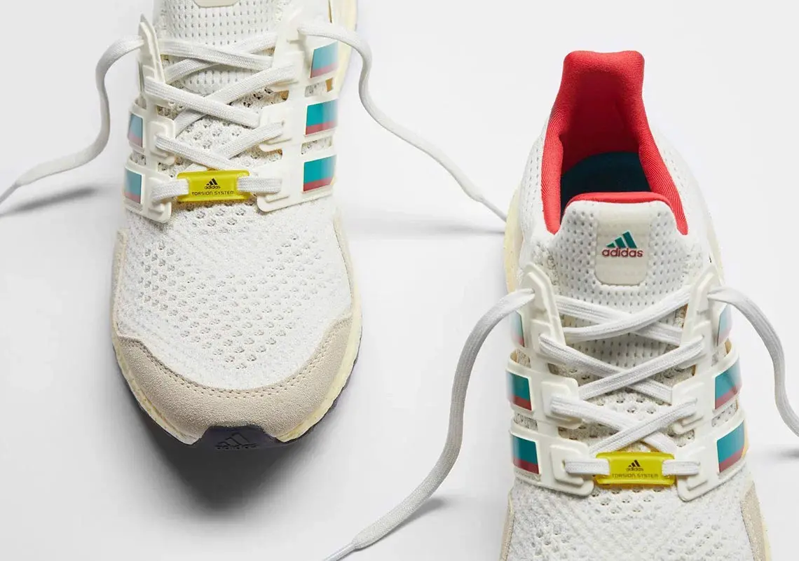 Hinh anh 3: Ultraboost DNA 1.0 ZX - thiet ke tiep noi hai the he