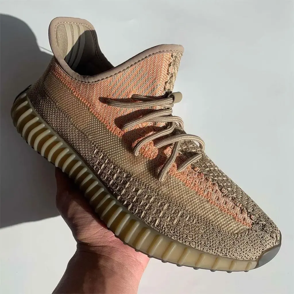 Adidas YEEZY BOOST 350 V2 “Sand Taupe” cận ngày ra mắt với tông màu nâu cam siêu đẹp lạ
