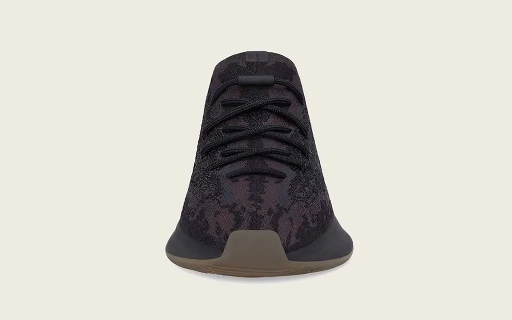 Yeezy BOOST 380 ‘Onyx’ thật sự là một mẫu giày đáng mua
