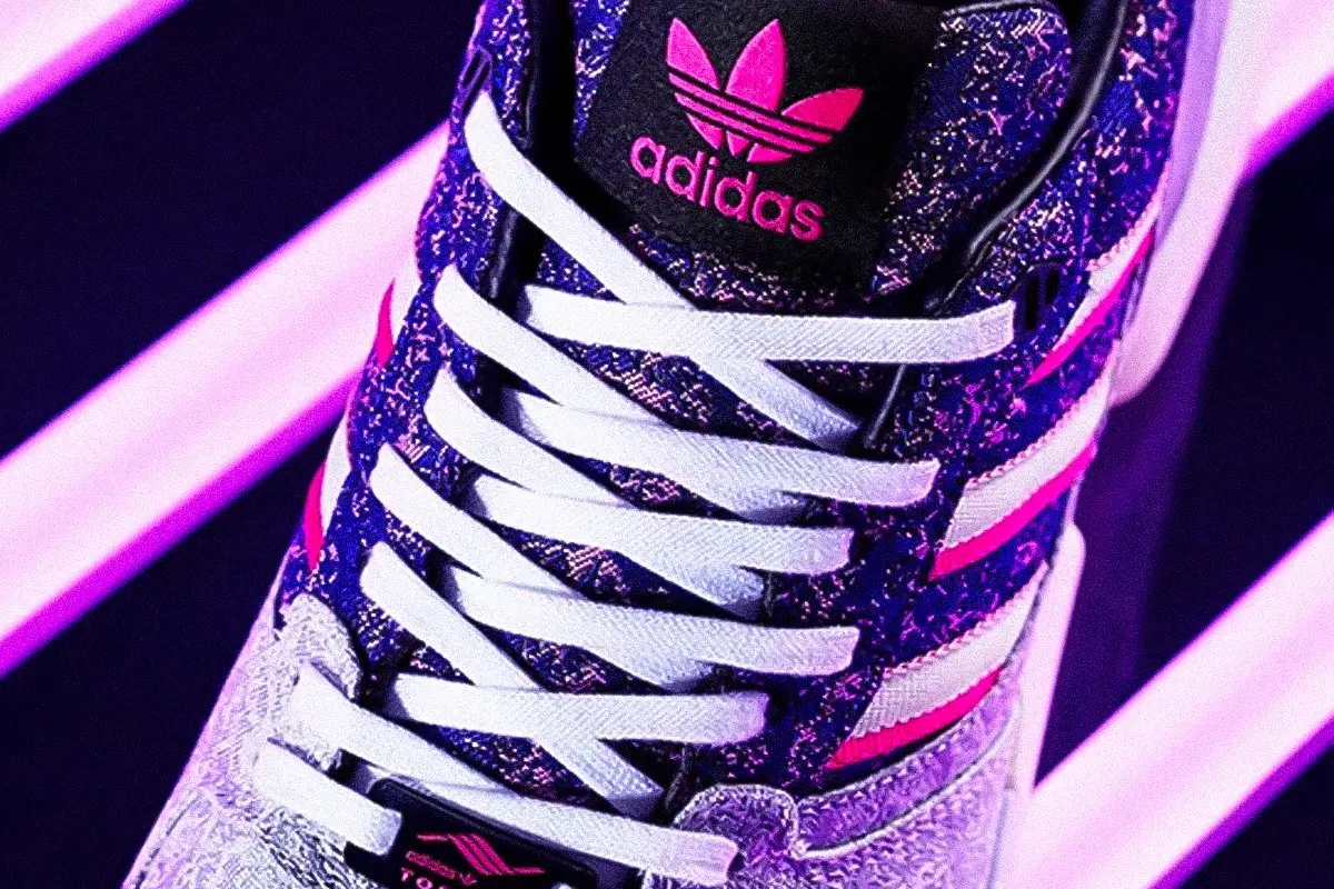 Những hình ảnh đầu tiên của adidas ZX 5000 "Vieux Lyon"