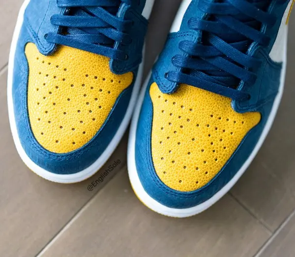 Cận cảnh phiên bản Air Jordan 1 High Michigan dành cho trẻ em