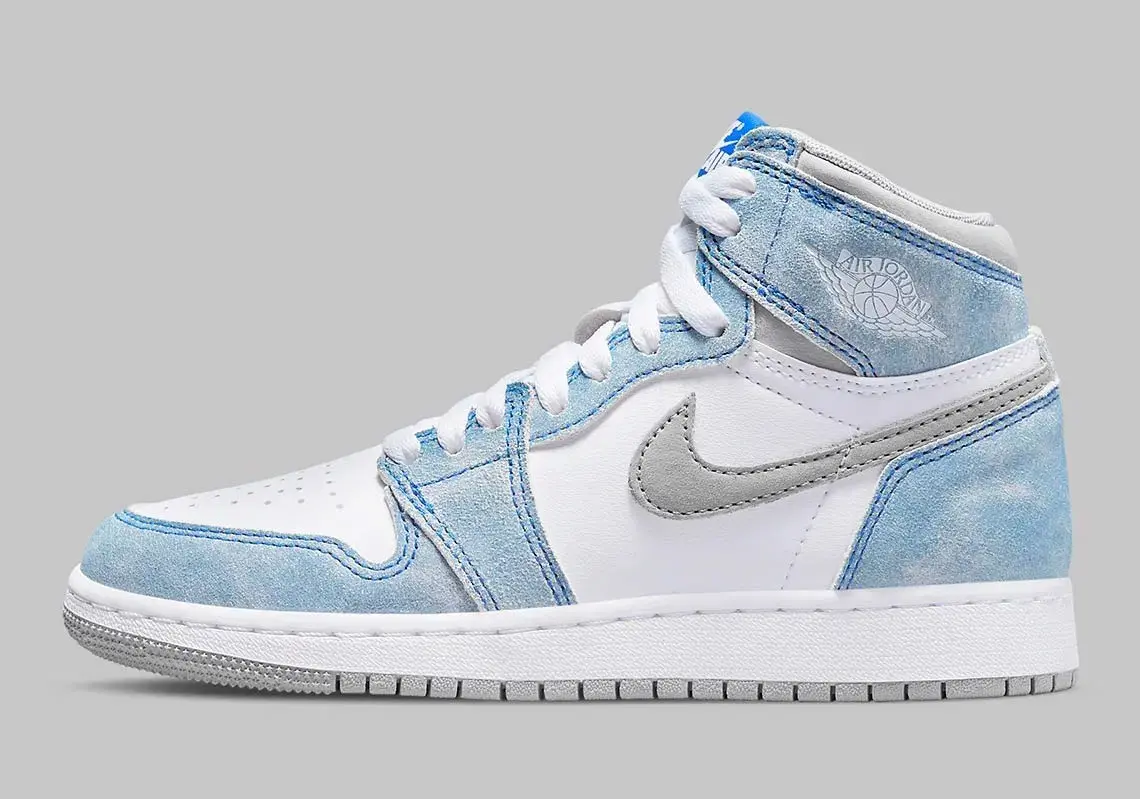 Air Jordan 1 High “Hyper Royal" - thiết kế đỉnh cao tiếp theo dành cho cả gia đình?