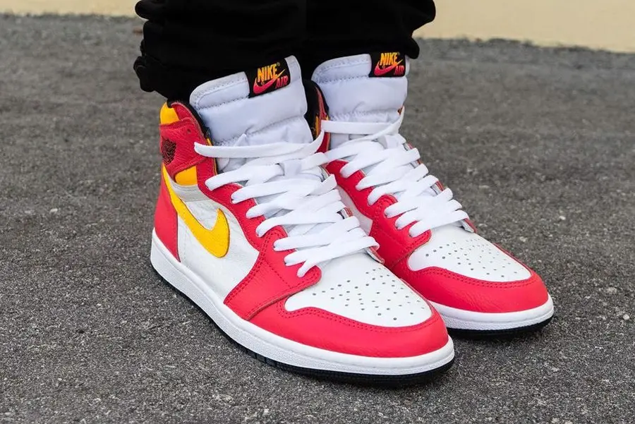 Air Jordan 1 "Light Fusion Red" một phối màu mới toanh cực sống động và đẹp lạ Air Jordan 1 "Light Fusion Red" một phối màu mới toanh cực sống động và đẹp lạ