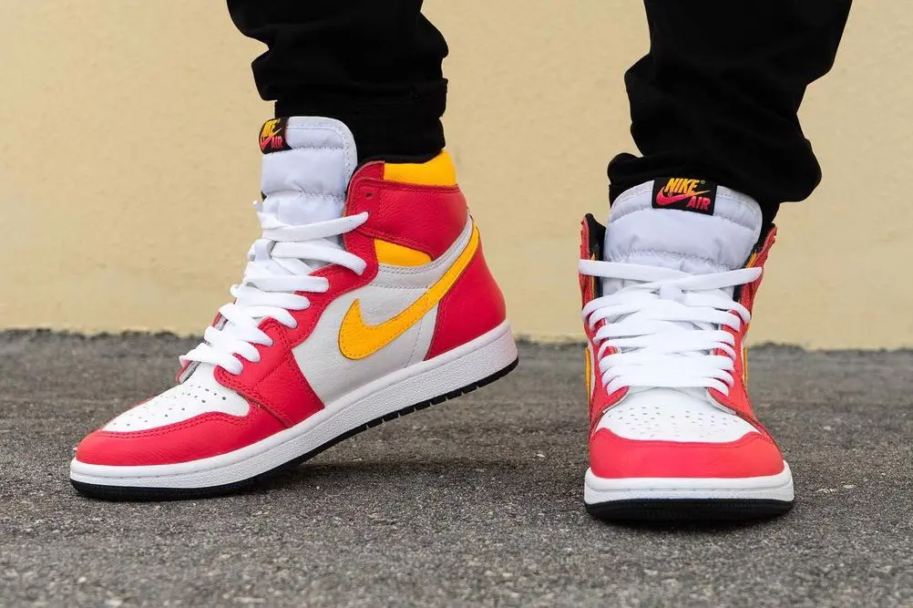 Air Jordan 1 "Light Fusion Red" một phối màu mới toanh cực sống động và đẹp lạ Air Jordan 1 "Light Fusion Red" một phối màu mới toanh cực sống động và đẹp lạ