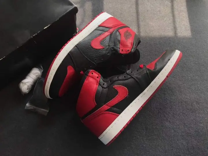 Tổng hợp những phát hành Air Jordan 1 "Bred" từ 1985 đến nay