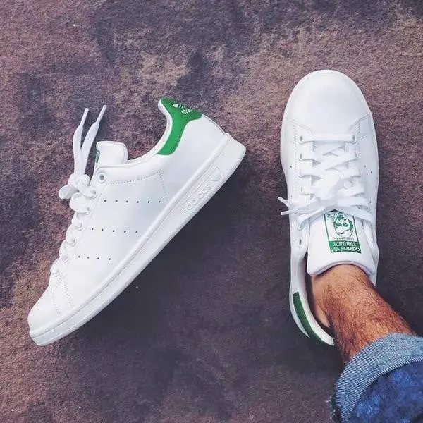 https://authentic-shoes.com/blogs/news/cau-chuyen-ve-su-thanh-cong-cua-doi-giay-quoc-dan-adidas-stan-smith
