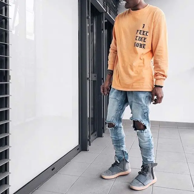 Tất tần tật về Adidas Yeezy Boost 750