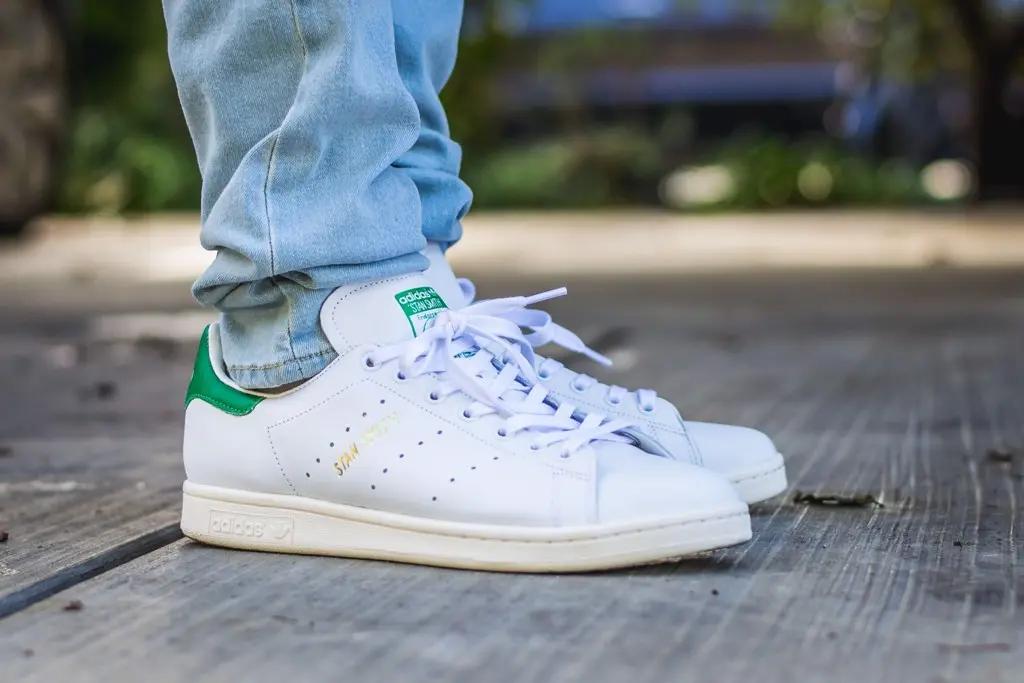 Mưa đã có ổ, nắng đã có mũ, các bạn đau đầu vì Stan Smith bẩn đã có chúng tôi lo!!!