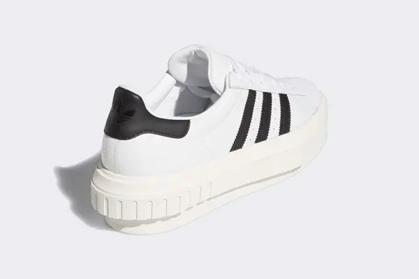Hinh anh 3: Beyonce x adidas: Ra mat mau giay mui nhon an tuong