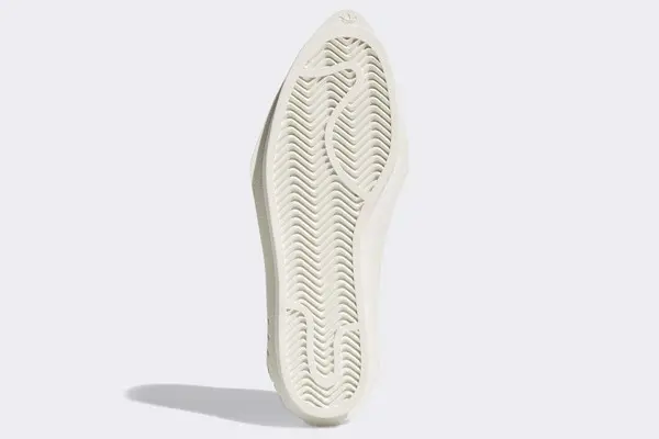 Hinh anh 5: Beyonce x adidas: Ra mat mau giay mui nhon an tuong
