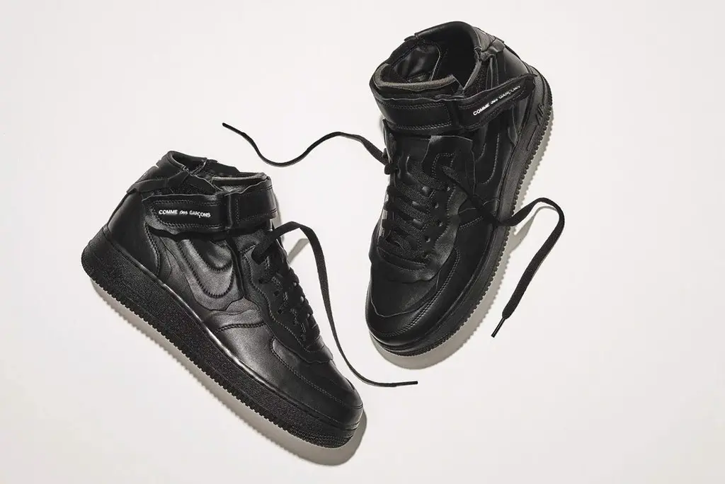 comme-des-garcons-ket-hop-voi-air-force-1-mid-trong-ban-collab-dinh-dam-moi