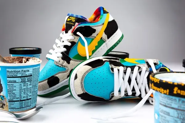 Điểm qua những mẫu sneaker sở hữu họa tiết độc lạ nhất 2021