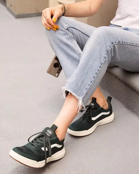 Vans đón năm mới bằng bộ sưu tập UltraRange EXO siêu xịn
