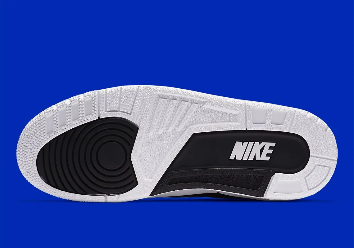 The fragment design x Air Jordan 3 rậm rịch ngày trở lại