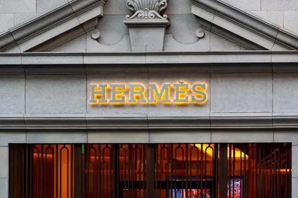 Giá trị thị trường của Hermès đạt mức kỷ lục trong bối cảnh Covid-19