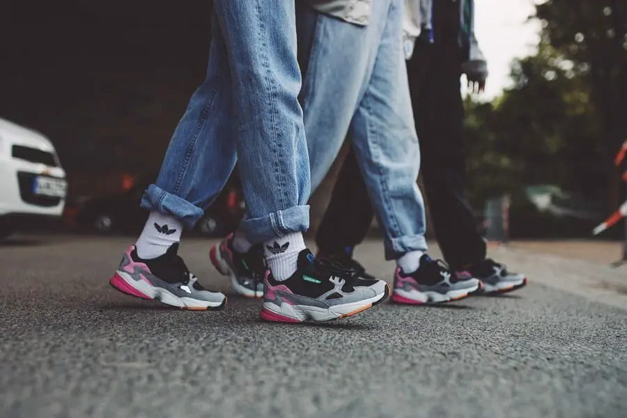 Hinh anh 6: Giai dap nhung thac mac thuong gap ve doi giay adidas Falcon