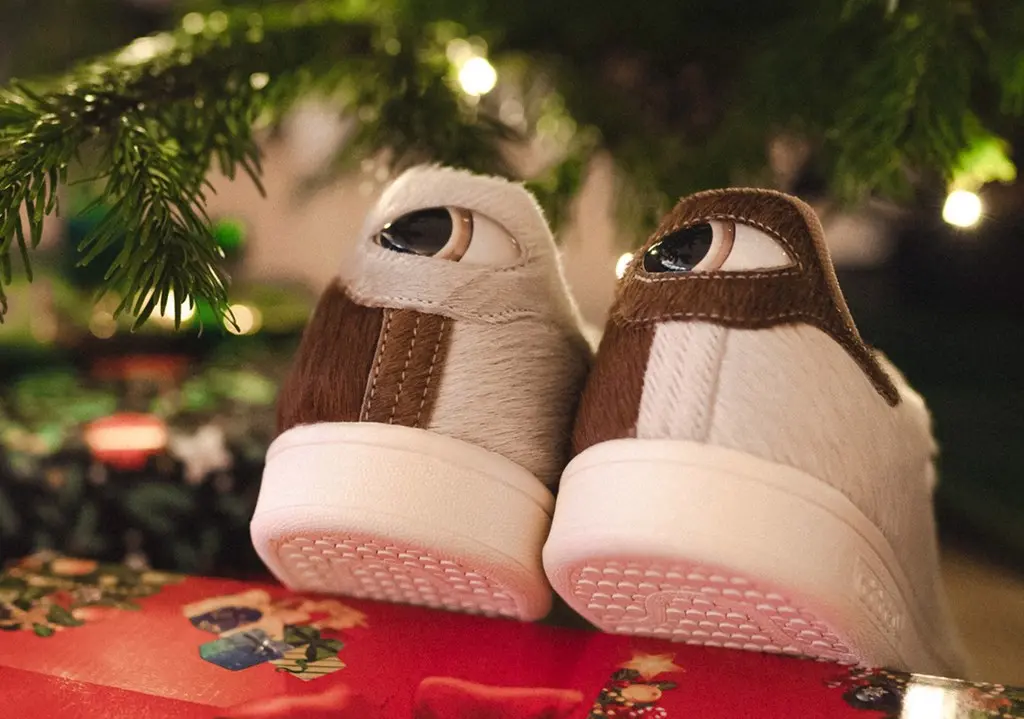 Có hơi rùng rợn cho một phối màu vào dịp giáng sinh năm nay không Adidas?