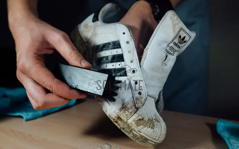Mưa đã có ổ, nắng đã có mũ, các bạn đau đầu vì Stan Smith bẩn đã có chúng tôi lo!!!