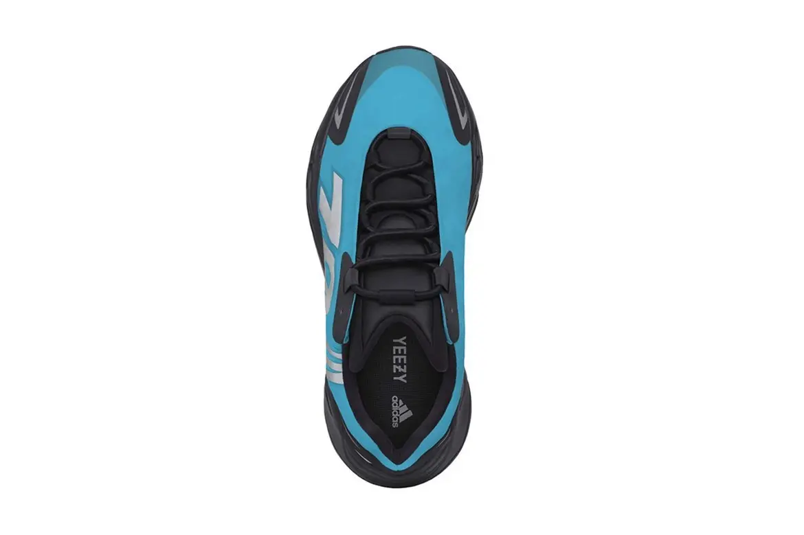 adidas-yeezy-700-mnvn-dang-noi-len-voi-phoi-mau-dam-cyan-blue