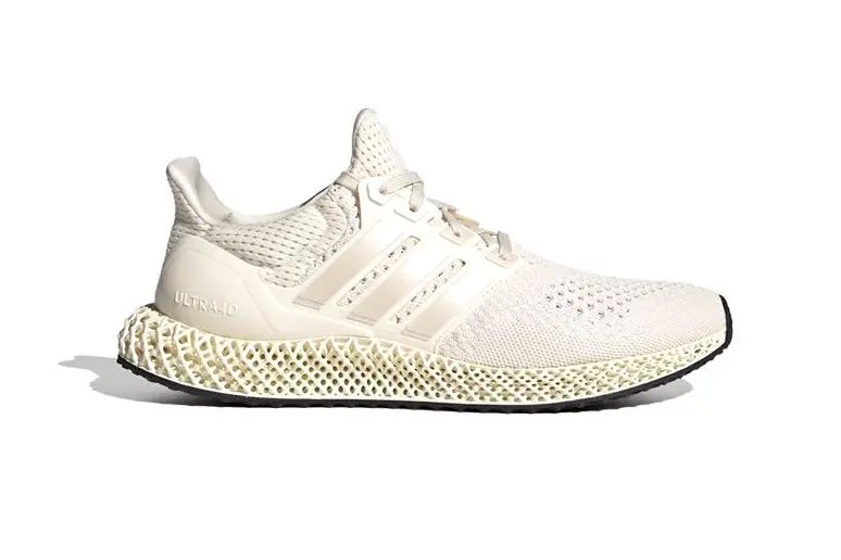 adidas Ultra4D "Footwear White/Core White" hứa hẹn sự bùng nổ trong thời gian tới