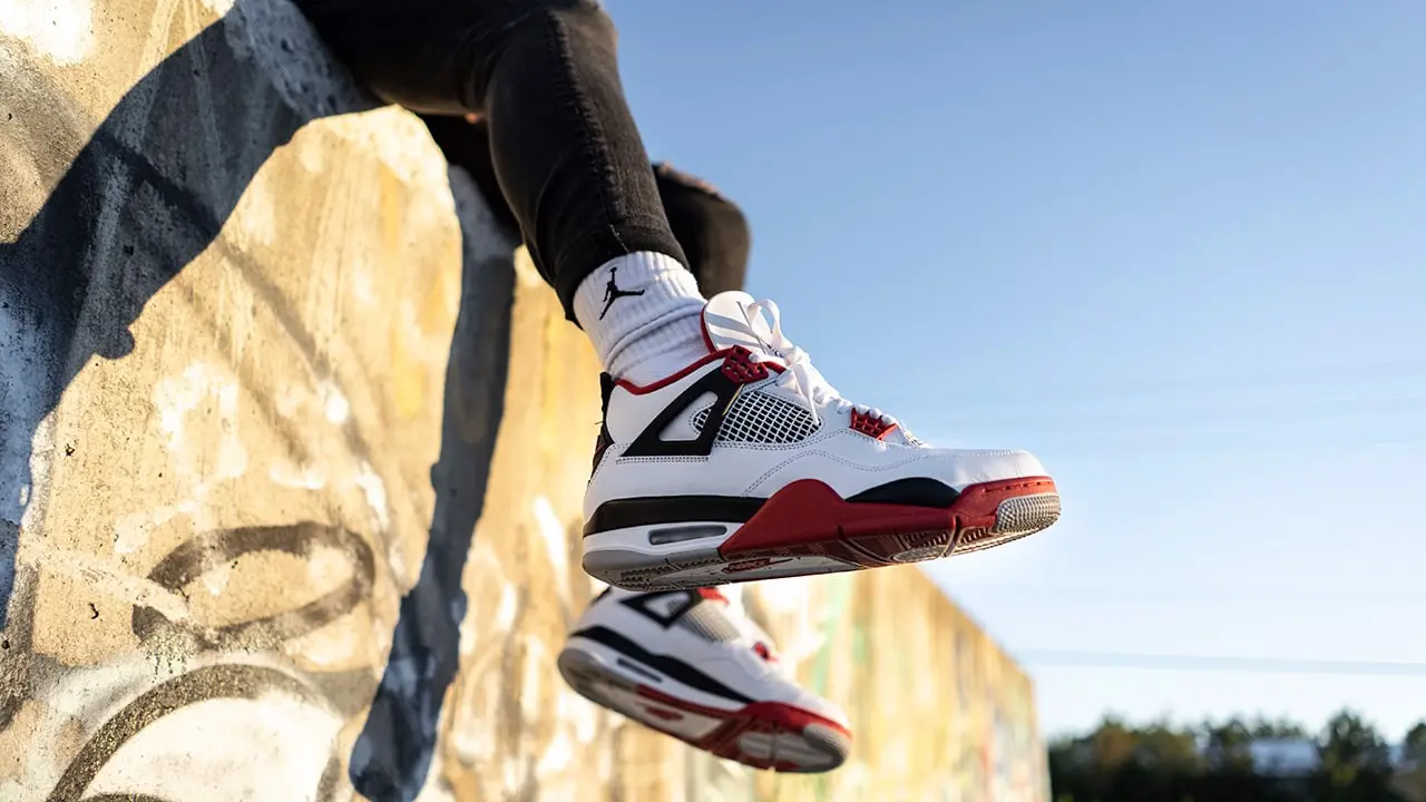 Air Jordan 4, cái tên khiến mọi sneakerhead điên đảo