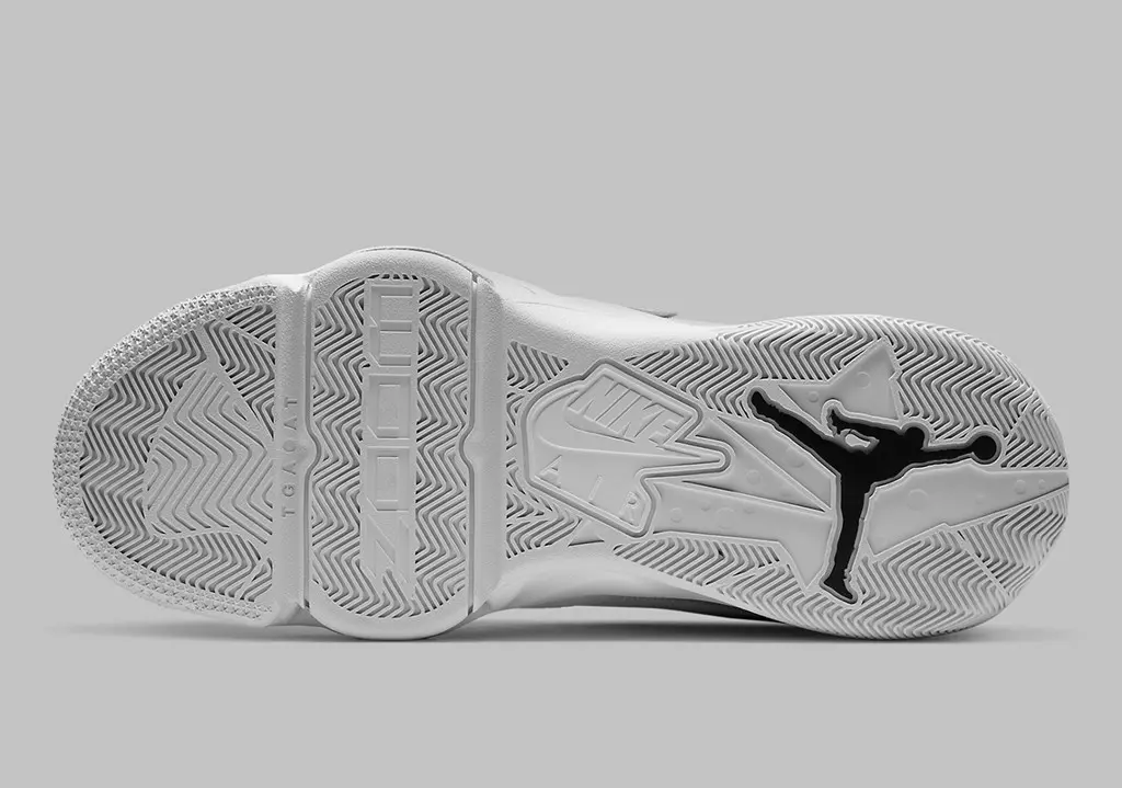 Jordan Zoom '92 hạ cánh vào mùa đông năm này trong màu áo Snowy Camo