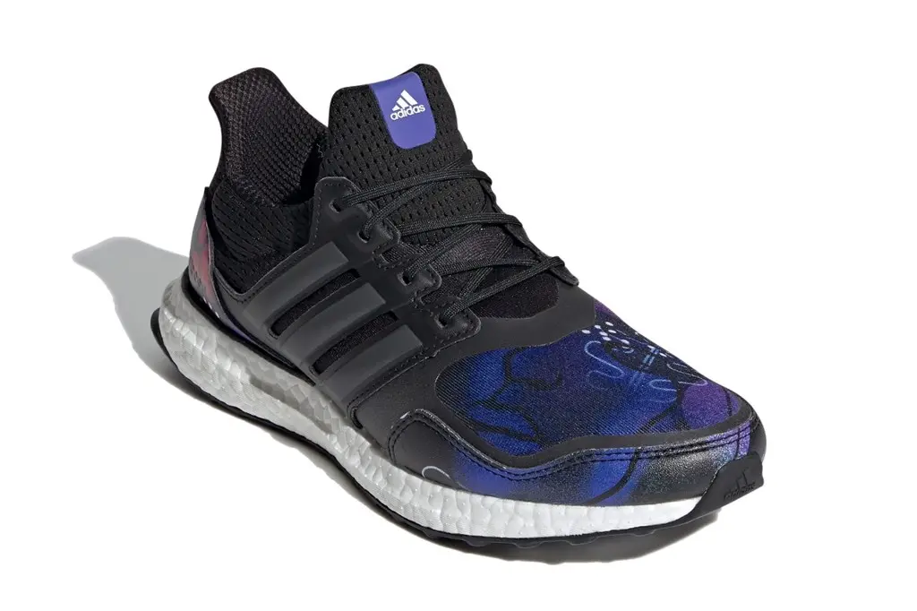 Nghệ sĩ Jordan E. Moss mang đến đồ họa đầy màu sắc cho adidas UltraBOOST DNA