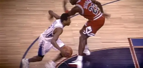 2 đôi giày gắn liền với những kỷ niệm đáng quên của Michael Jordan