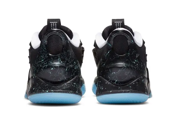 Nike Adapt BB 2.0 ra mắt phối màu mới mang tên "Black MAG"
