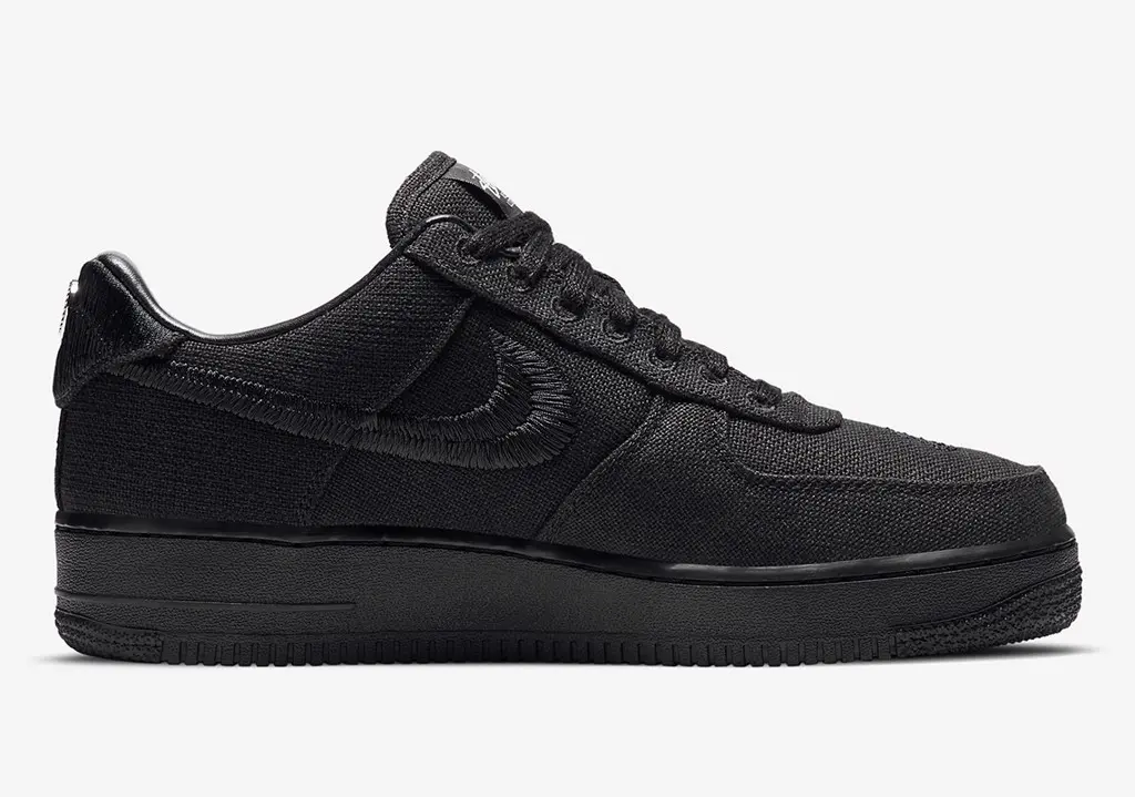 Stussy x Nike Air Force 1 Low mang một màu đen thú vị đến lạ lùng