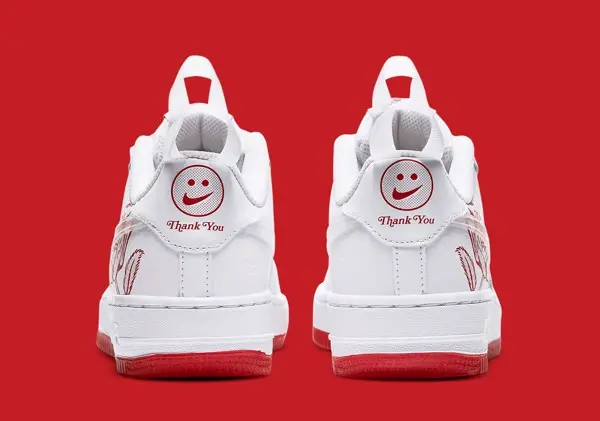 Nike Air Force 1 mới lấy cảm hứng từ túi mua sắm bằng nhựa